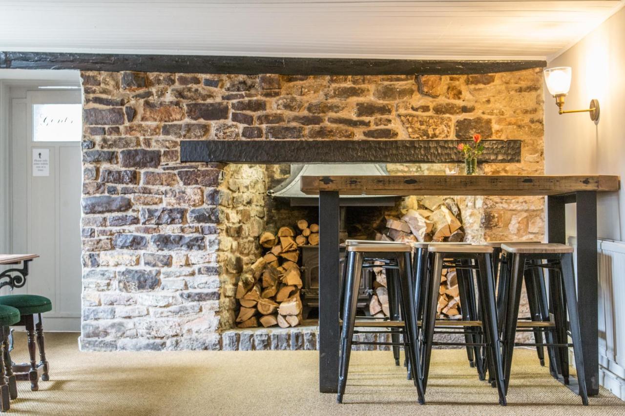 The Prince Of Waterloo - Boutique Guest Rooms Уинфорд Экстерьер фото