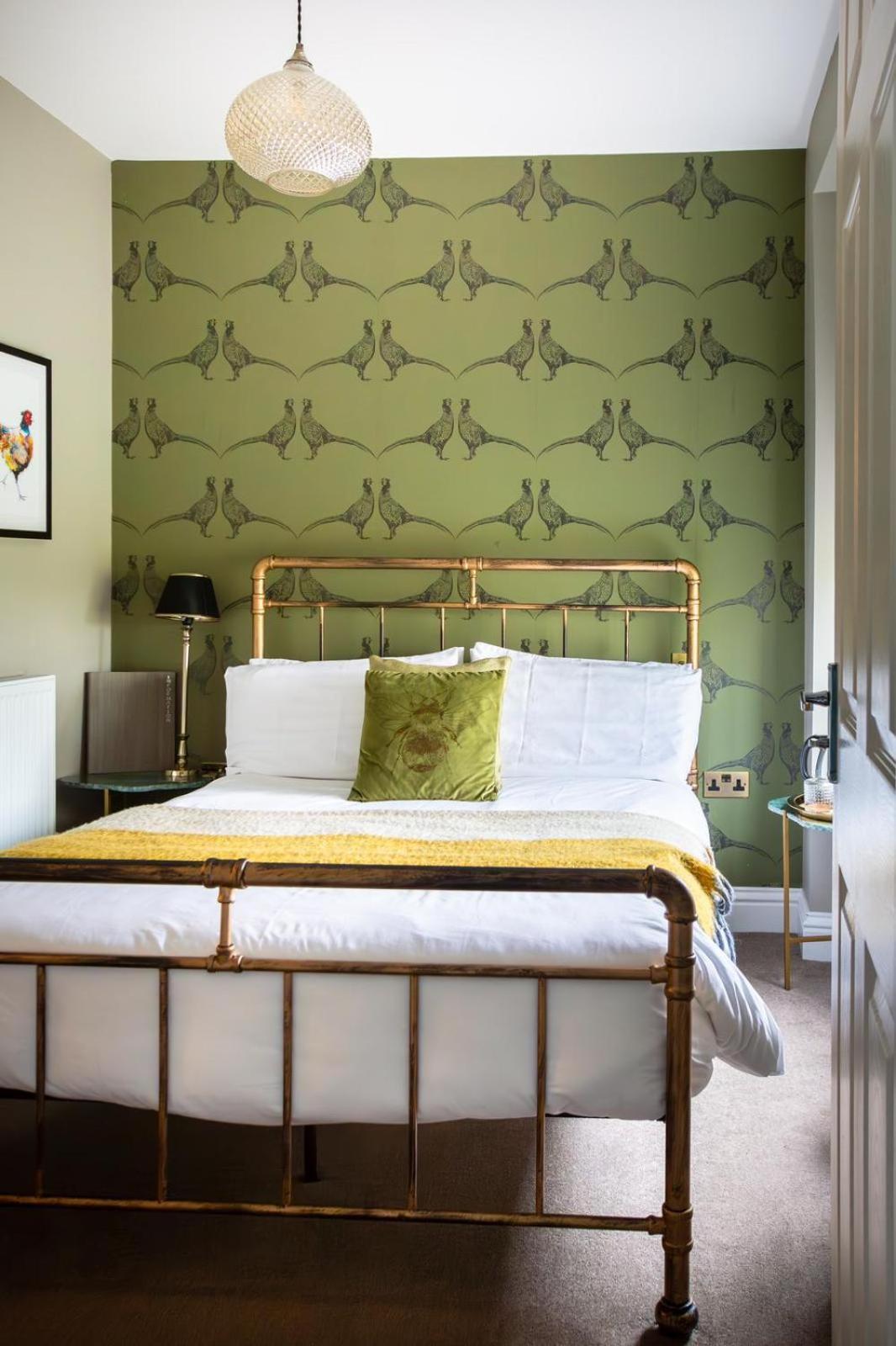 The Prince Of Waterloo - Boutique Guest Rooms Уинфорд Экстерьер фото
